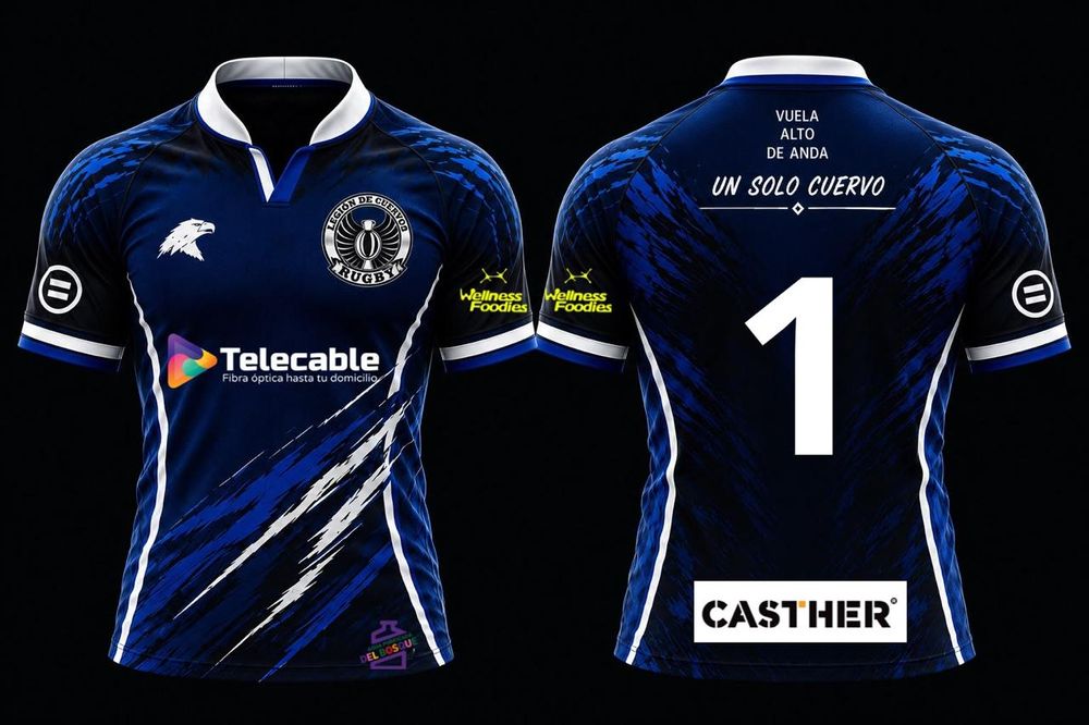 Jersey oficial azul de Legión de Cuervos, frente y espalda, con el escudo, los logos de los aliados y la leyenda Un solo cuervo